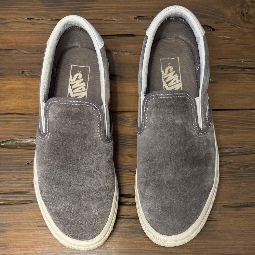 Vans Suede Classic Slip-On Skate Sneaker